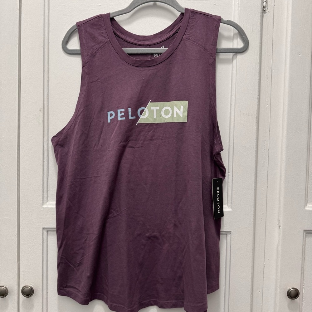 Peloton Studio Scoop Tank - Picture 2 of 7